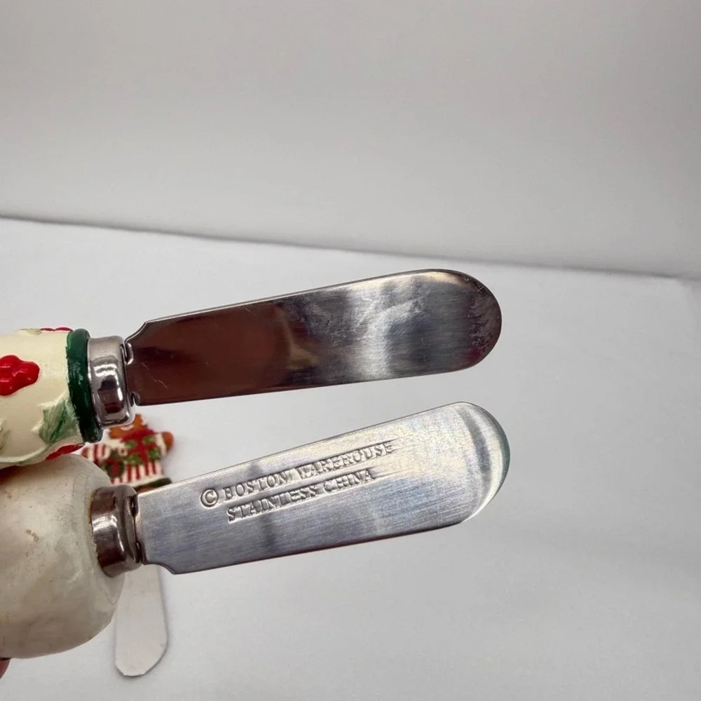 Boston Warehouse Cheese Spreaders Knives Christmas Snowman Gingerbread Set 4
